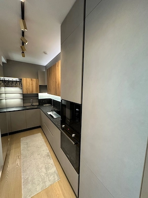 Apartament 3 camere la ISHO - imagine 5
