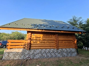 Casă din bușteni 