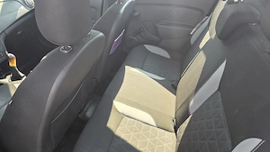 Dacia Sandero 0.9 Stepway - imagine 10