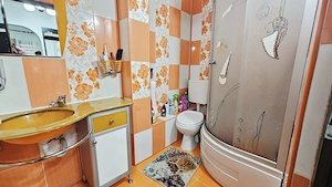 Vand apartament 2 camere, decomandat-et 3, str NicolaeTitulescu - imagine 4