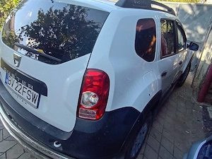 vand dacia duster 2012 - imagine 3