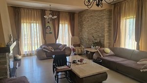Vand casa Mandruloc constructie 2009 cu 450 mp utili pe 3.000 mp teren cu gazon si livada - imagine 17