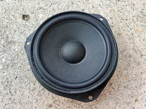 boxa difuzor usa fata opel astra h