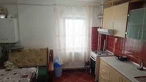 Închiriez ap. 2 camere 300 euro fix 