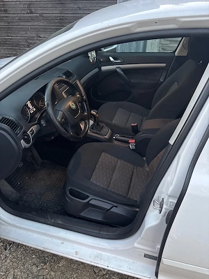 Skoda Octavia - imagine 4