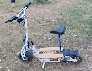 Trotinetă electrică performantă