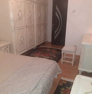 Apartament 2 camere ultracentral, decomandat - imagine 3