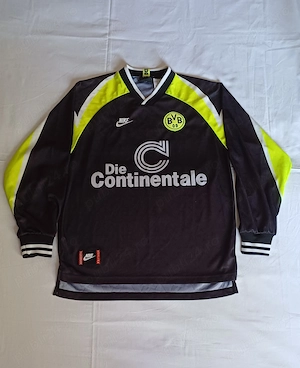 Tricou fotbal deplasare Borussia Dortmund, sezon 1995-1996, replica oficiala, cu maneca lunga, L