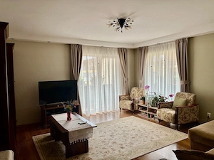 Vindem apartament 3 camere, decomandat, str. Somesului-zona stadionul Floresti