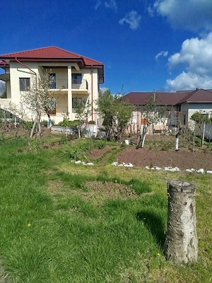 Ofer spre vanzare casa tip vila +anexa in Barlad,jud.Vaslui - imagine 4