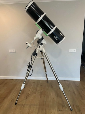 Telescop si montura cu Go-To Sky-watcher 200P