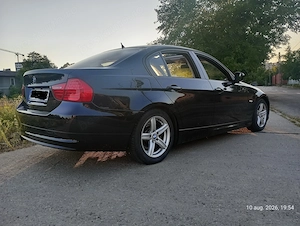 BMW seria 3 e90 320i - imagine 2