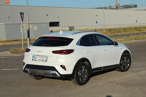 De vânzare Kia XCeed 1.5 T-GDi, 160 CP, 6MT, CITY MY22 - imagine 2