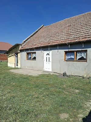 vind casa in jimbolia st Cal. Kikindei nr5 - imagine 5
