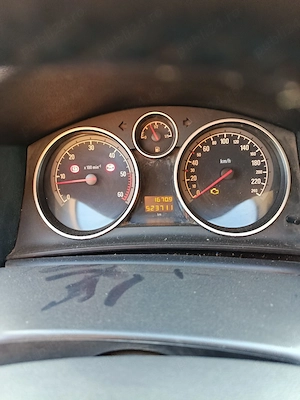 Opel Astra H An de fabricație 2008 Preț 40 milioane Preț Fix  - imagine 2