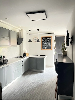 Apartament 2 camere cu boxa si 2 locuri de parcare