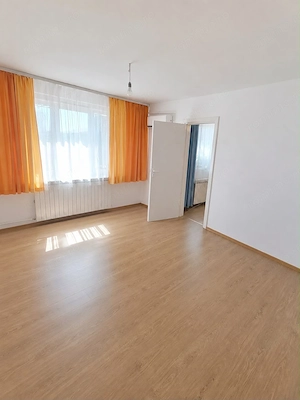 2 camere, 40 mp, etaj 4, Piata Doina - imagine 2
