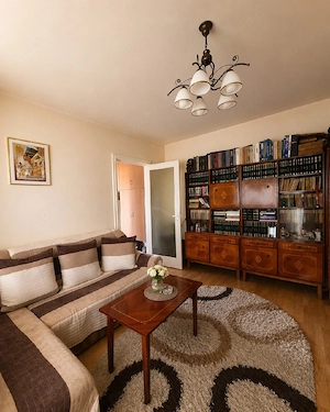 Apartament 3 camere, 56 mp utili + balcon închis, centrală proprie, etaj 3 4   zona Corvin, Hunedoar - imagine 2