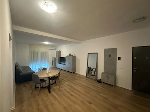 Bloc nou-2 camere, curte proprie,centrală proprie,climă - imagine 3