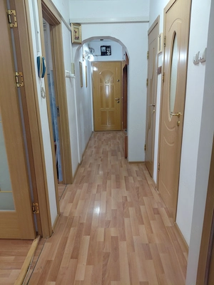 ⭐ OCAZIE în Micro 19! Apartament 2 Camere, Decomandat, Etaj 3/10 - imagine 13