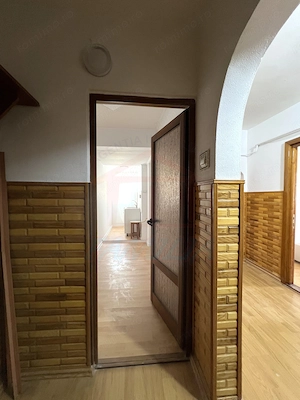 Apartament luminos cu 3 camere decomandate, 67 mp, Micro 13 – 62.900 € - imagine 11