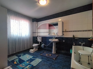 Casă de vânzare in Tărtășești / DN7, 190 mp, 5 camere, teren 550 mp - imagine 9