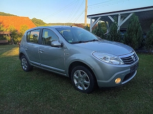 Dacia Sandero Laureate 1.2 benzina 2012 Euro 5 - imagine 2