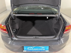 Volkswagen Passat - imagine 12