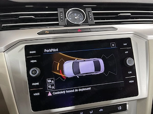 Volkswagen Passat - imagine 14