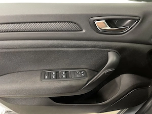 Renault Megane - imagine 18