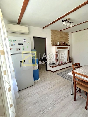 Apartament cu 3 camere, zona Milcov, Bacau - imagine 11