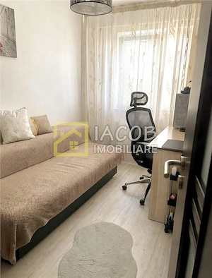 Apartament cu 3 camere, zona Milcov, Bacau