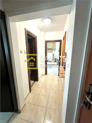 Apartament cu 3 camere, zona Milcov, Bacau - imagine 3