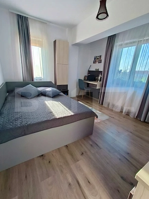 Apartament 2 camere, 67 mp, zona Tractorul - imagine 2