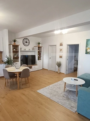 Apartament 2 camere, 52 mp, curte proprie 145 mp, zona Sânpetru - imagine 3