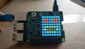 Modul Sense HAT (senzori, afisaj RGB, joystick) pentru Raspberry Pi