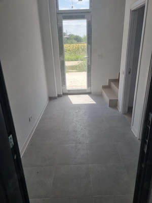 Spatiu comercial de inchiriat - comuna Berceni !! - imagine 7