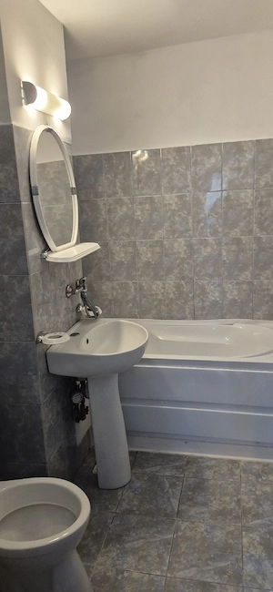 Apartament 2 camere de vanzare