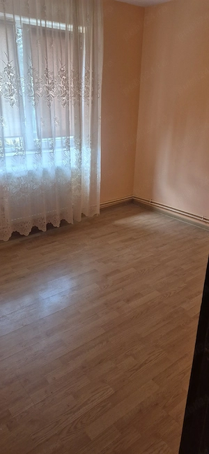 Apartament 2 camere de vanzare - imagine 2