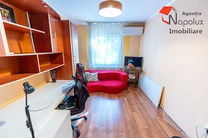   Apartament 3 Camere de Vanzare   Str. Grigore Alexandrescu   - imagine 2