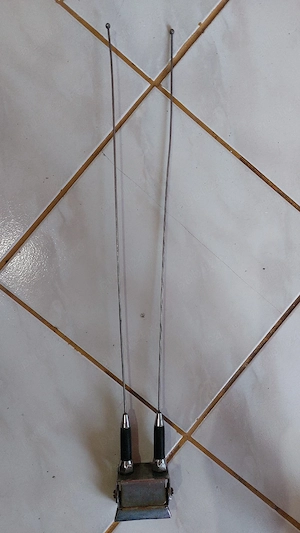 Antena auto Dacia 1300 - imagine 3