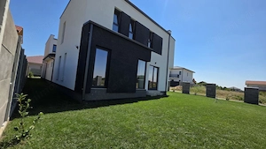 Duplex 5 camere | despartit prin garaj| 117 mp utili | teren 340 mp | Dumbravita - imagine 2