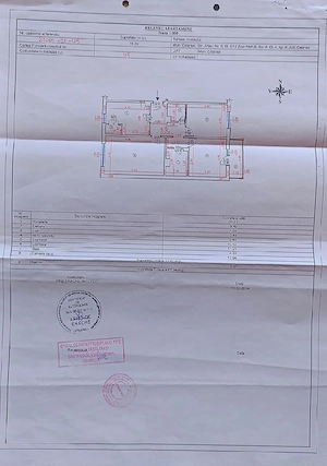 Apartament cu 3 camere   Etaj 4 | Centrală proprie & Aer condiționat