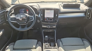 Volvo XC40 B3 Black Edition - imagine 8