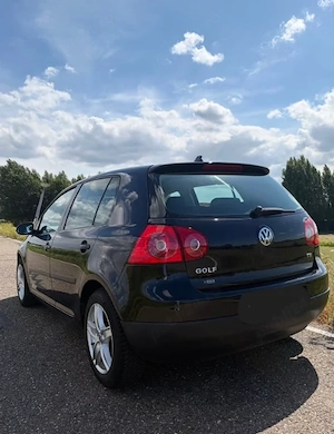 Dezmembrări VW Golf 5 – Motor Cutie Faruri Uși Piese Originale SH - imagine 4