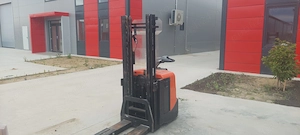 Transpalet electric BT SPE125L   1.250 kg   an 2012 - imagine 3