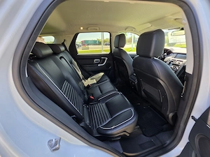 Land Rover Discovery Sport 2.0 Diesel 180 CP - 4x4 - Automatic - Luxury - imagine 10