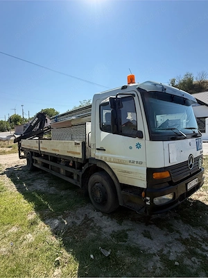 Mercedes Atego 1218 cu Macara  - imagine 2