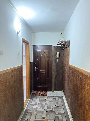 Apartament 2 camere decomandat zona Nicolina-CUG,etaj 1,centrală proprie - imagine 9