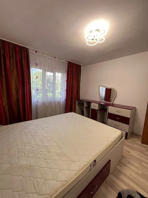 Apartament 2 camere decomandat zona Nicolina-CUG,etaj 1,centrală proprie - imagine 4